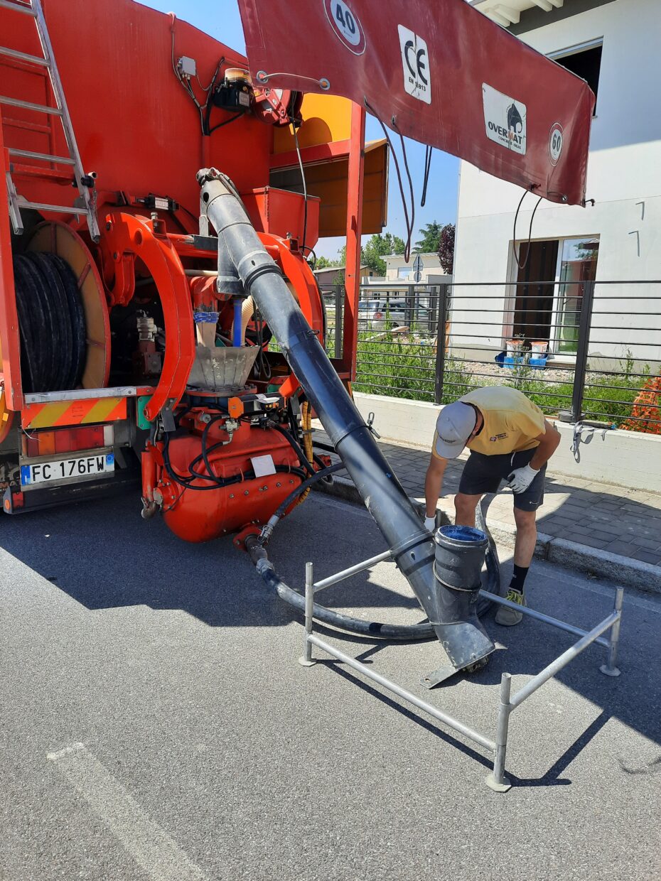 OVERMAT SCREED MACHINES